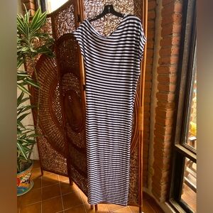 T.A.T.U. Blue and White Sleeveless Sheath Maxi Dress Size 2 Excellent Condition